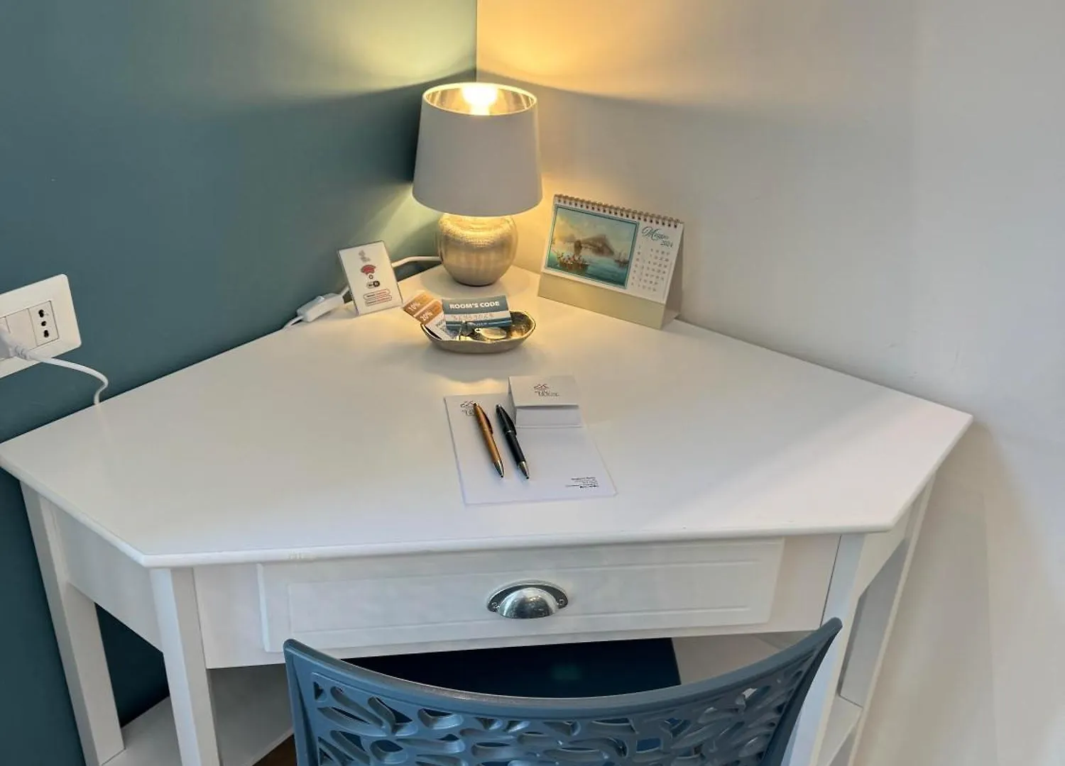 Serghouse Naples